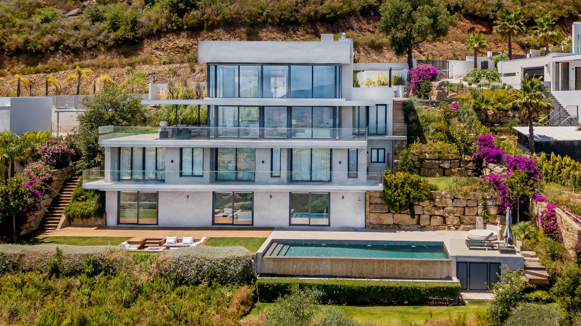 Contemporary built villa enjoying panoramic sea views
