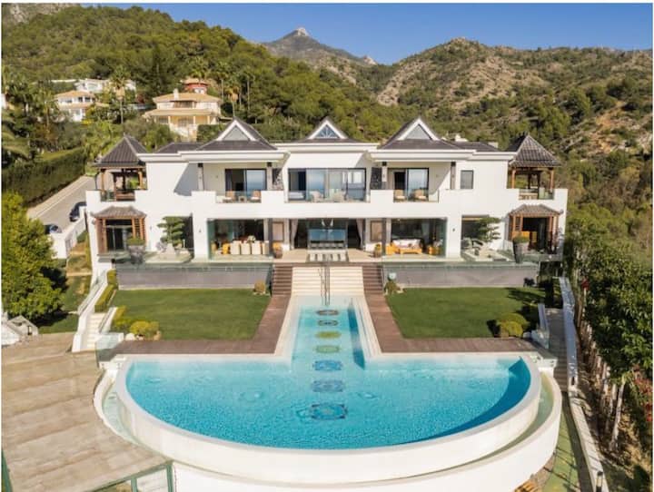 Luxury Villa, Cascada De Camojan